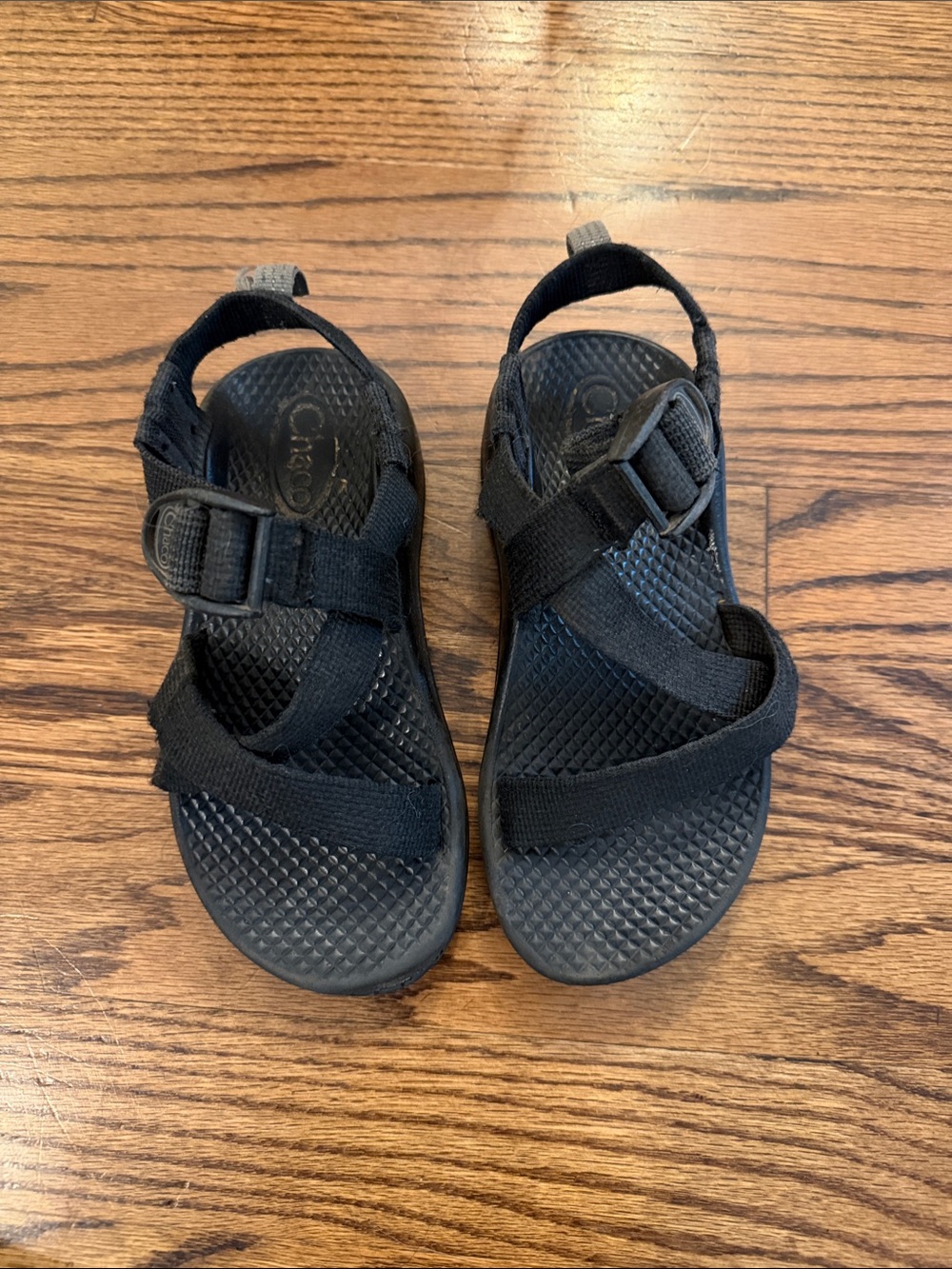 Kid’s Chacos size 11 black
